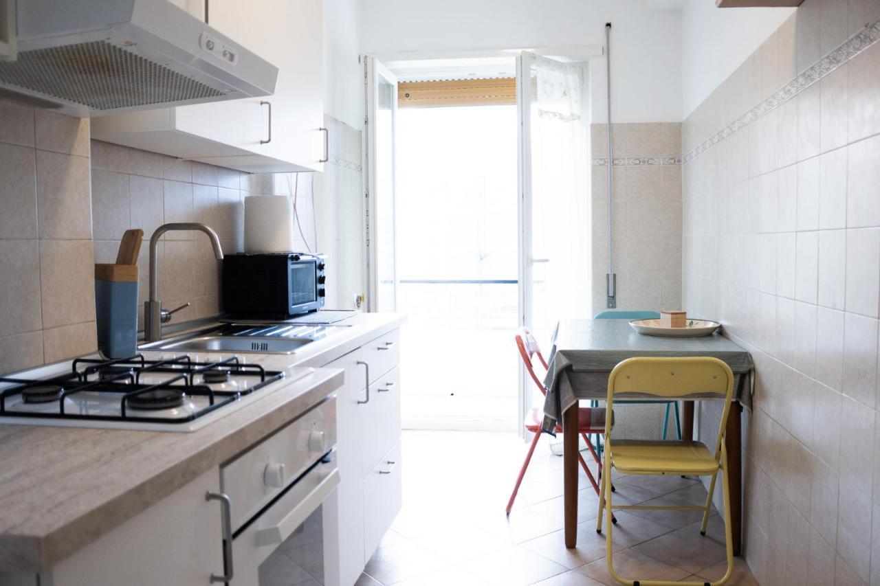 Nonna Pina Guest House Moderno Appartamento Vicino Metro AWifi,Netflix ローマ エクステリア 写真